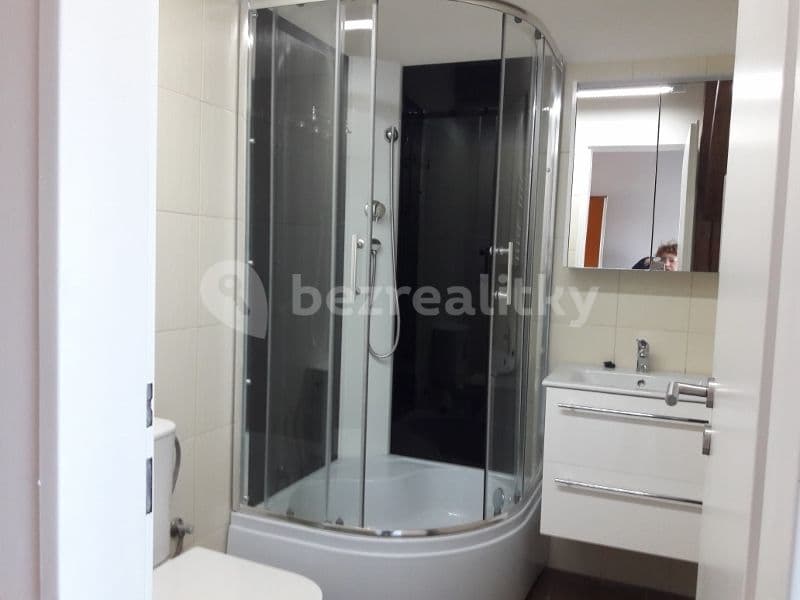 Prenájom bytu 2-izbový 37 m², Pod Karlovarskou Silnicí, Praha, Praha Prenájom bytu 2-izbový 37 m², Pod Karlovarskou Silnicí, Praha, Praha