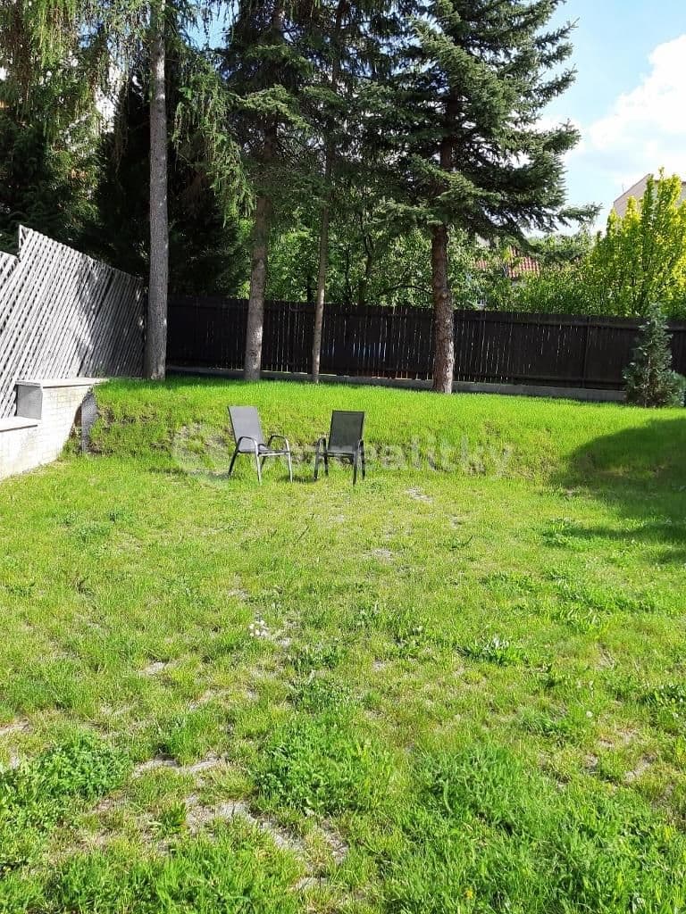 Prenájom bytu 2-izbový 37 m², Pod Karlovarskou Silnicí, Praha, Praha Prenájom bytu 2-izbový 37 m², Pod Karlovarskou Silnicí, Praha, Praha
