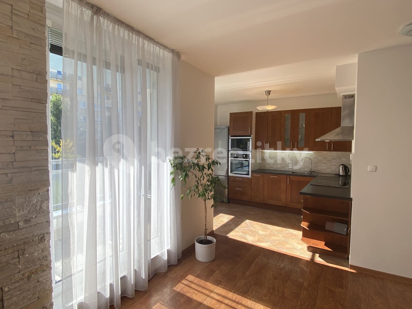 Prenájom bytu 2-izbový 69 m², Přeštická, Praha, Praha Prenájom bytu 2-izbový 69 m², Přeštická, Praha, Praha