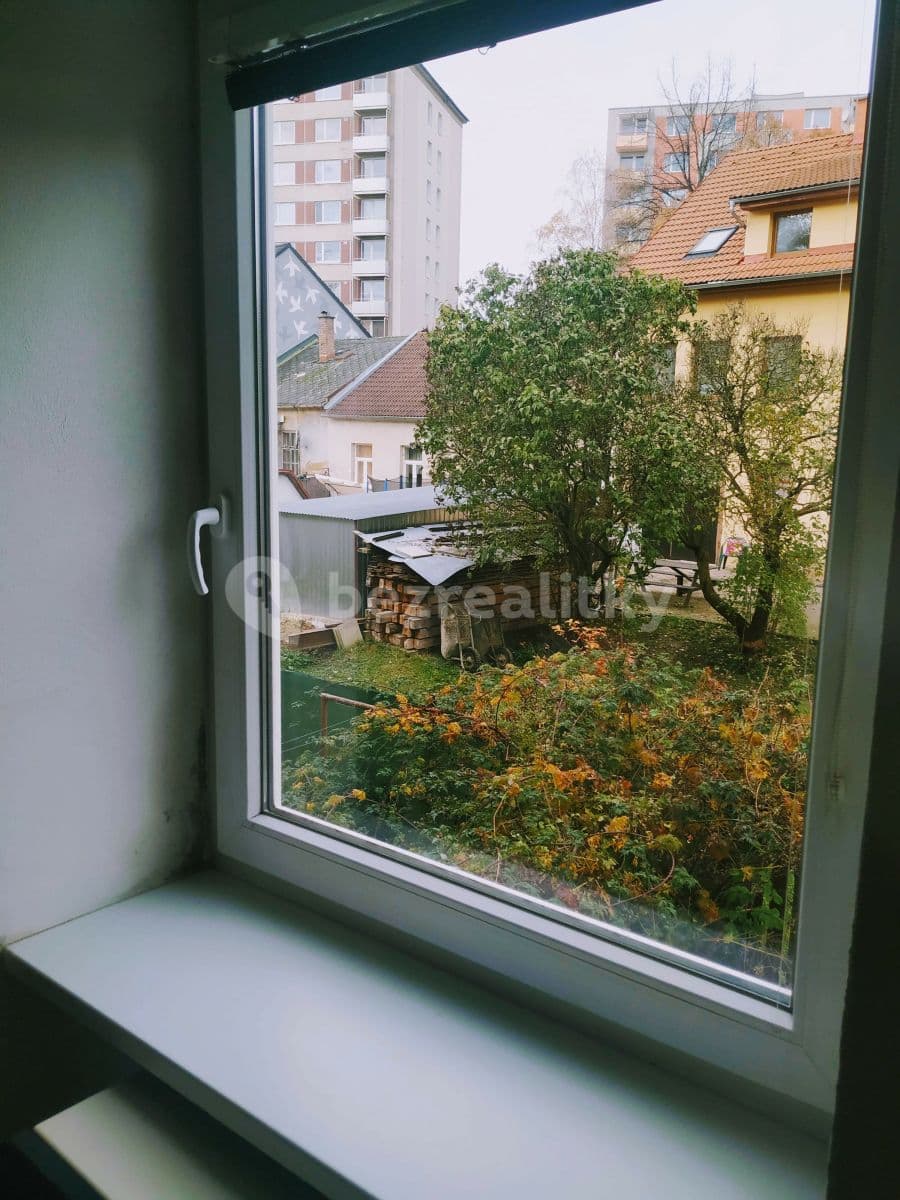 Prenájom bytu 2-izbový 45 m², Štefánikovo Náměstí, Jihlava, Kraj Vysočina Prenájom bytu 2-izbový 45 m², Štefánikovo Náměstí, Jihlava, Kraj Vysočina