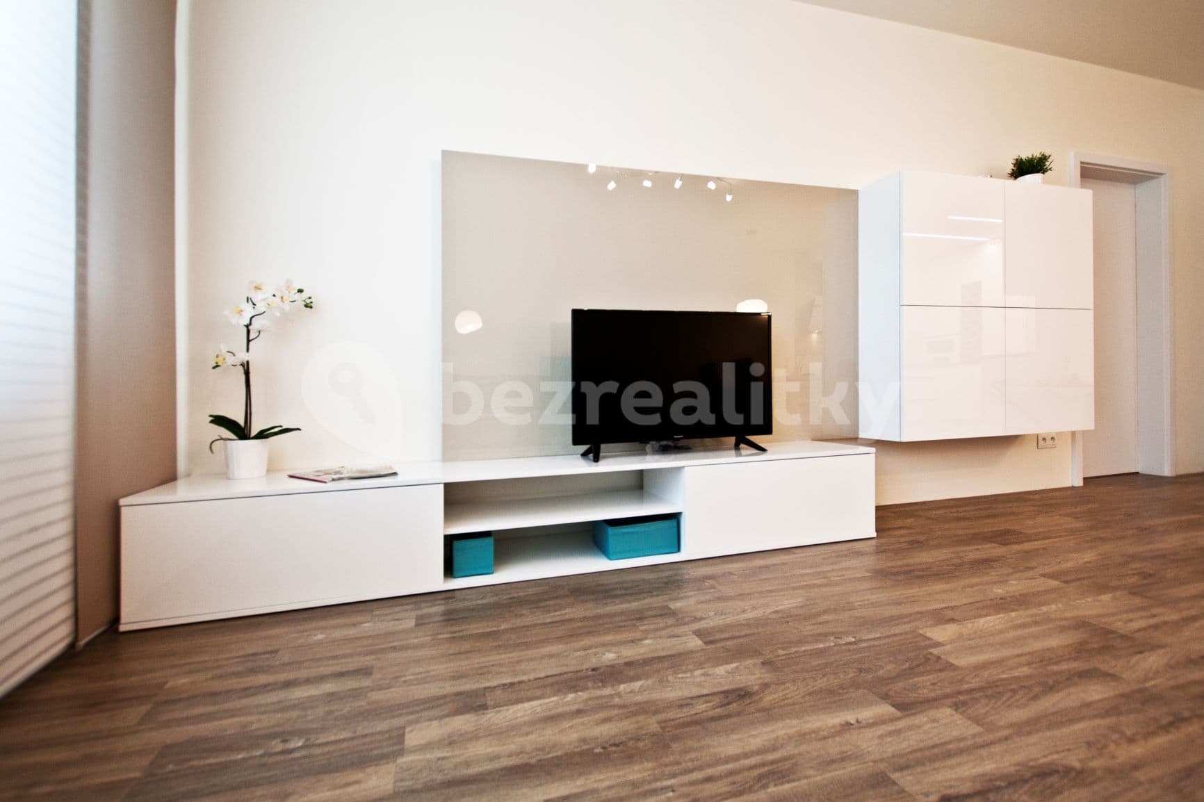 Prenájom bytu 2-izbový 64 m², Škrábkových, Praha, Praha Prenájom bytu 2-izbový 64 m², Škrábkových, Praha, Praha