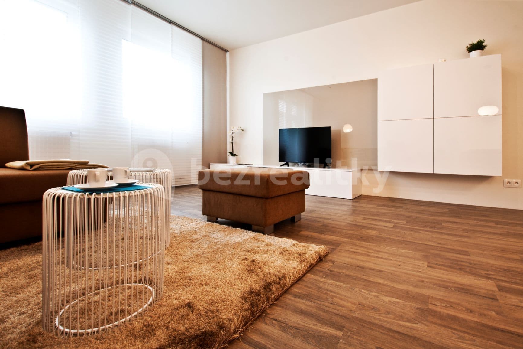 Prenájom bytu 2-izbový 64 m², Škrábkových, Praha, Praha Prenájom bytu 2-izbový 64 m², Škrábkových, Praha, Praha
