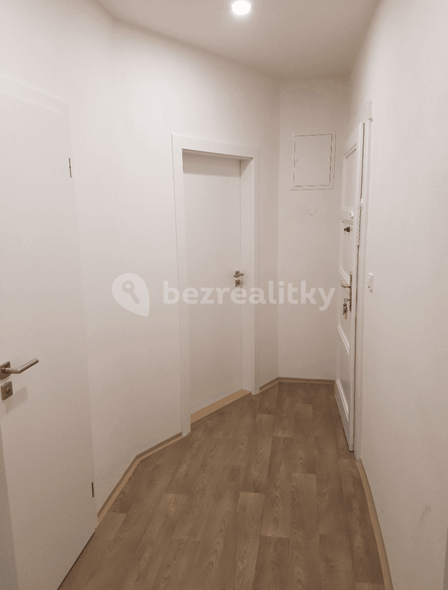 Prenájom bytu 2-izbový 42 m², Žerotínova, Praha, Praha Prenájom bytu 2-izbový 42 m², Žerotínova, Praha, Praha