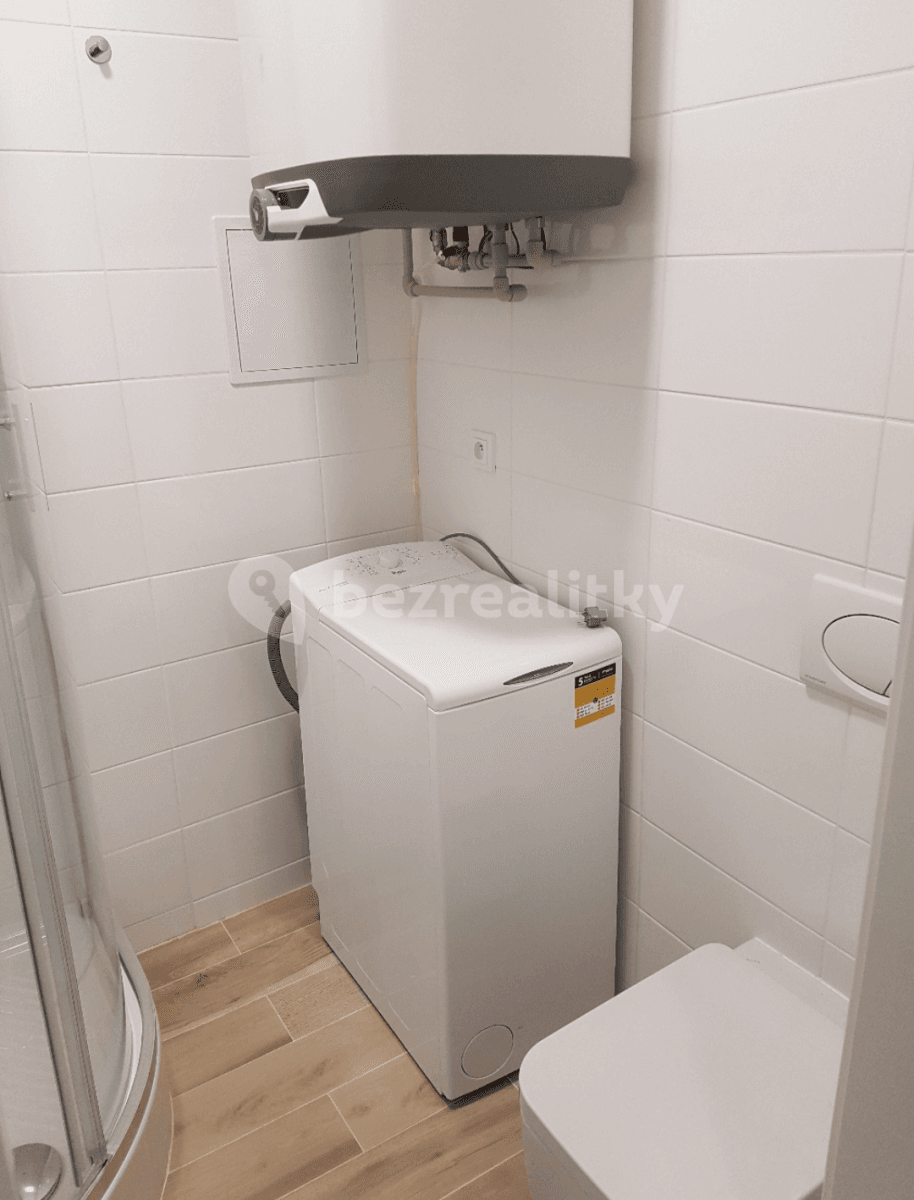 Prenájom bytu 2-izbový 42 m², Žerotínova, Praha, Praha Prenájom bytu 2-izbový 42 m², Žerotínova, Praha, Praha