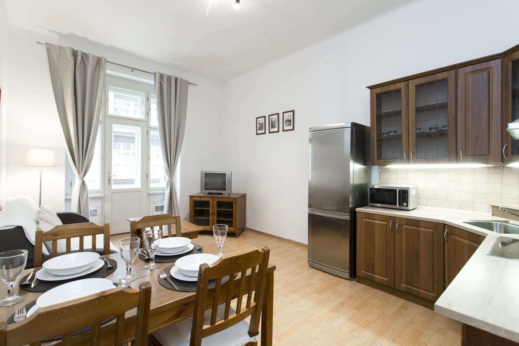 Prenájom bytu 2-izbový 54 m², Slovinská, Praha, Praha Prenájom bytu 2-izbový 54 m², Slovinská, Praha, Praha