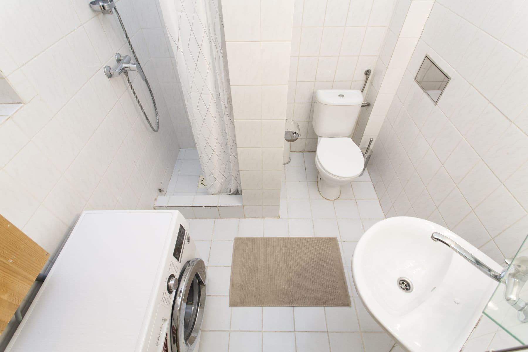 Prenájom bytu 2-izbový 54 m², Slovinská, Praha, Praha Prenájom bytu 2-izbový 54 m², Slovinská, Praha, Praha