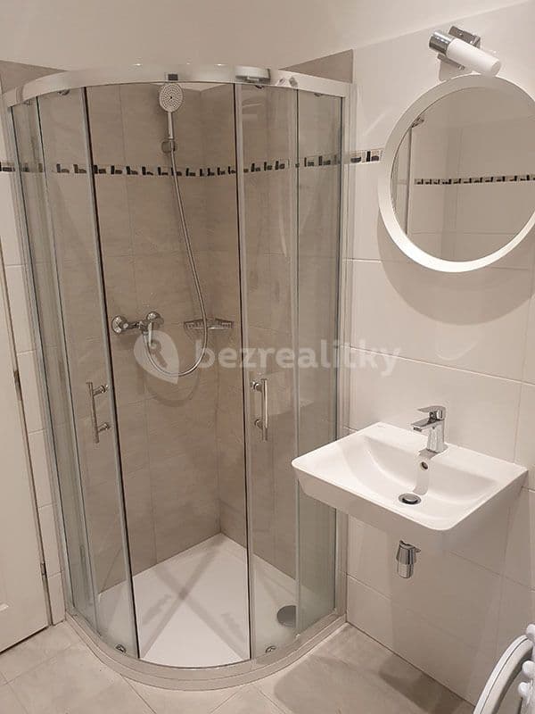 Prenájom bytu 1-izbový 32 m², V Olšinách, Praha, Praha Prenájom bytu 1-izbový 32 m², V Olšinách, Praha, Praha