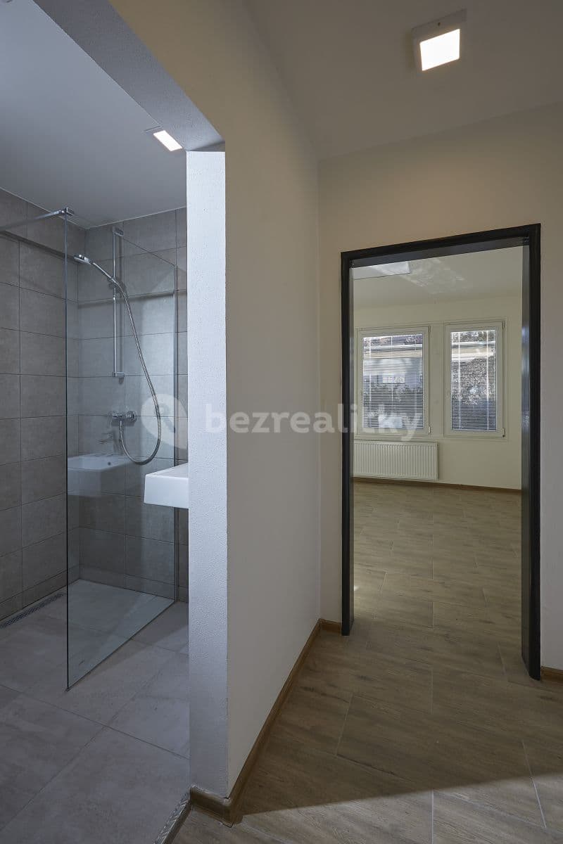 Prenájom bytu Garsoniéra 18 m², Klánova, Praha, Praha Prenájom bytu Garsoniéra 18 m², Klánova, Praha, Praha