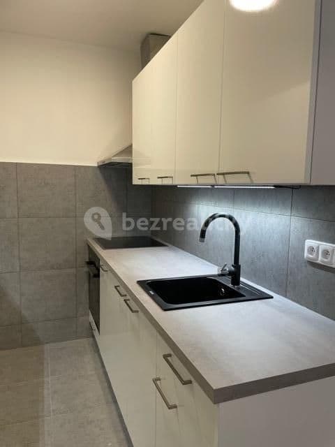 Prenájom bytu 2-izbový 45 m², Famfulíkova, Praha, Praha Prenájom bytu 2-izbový 45 m², Famfulíkova, Praha, Praha