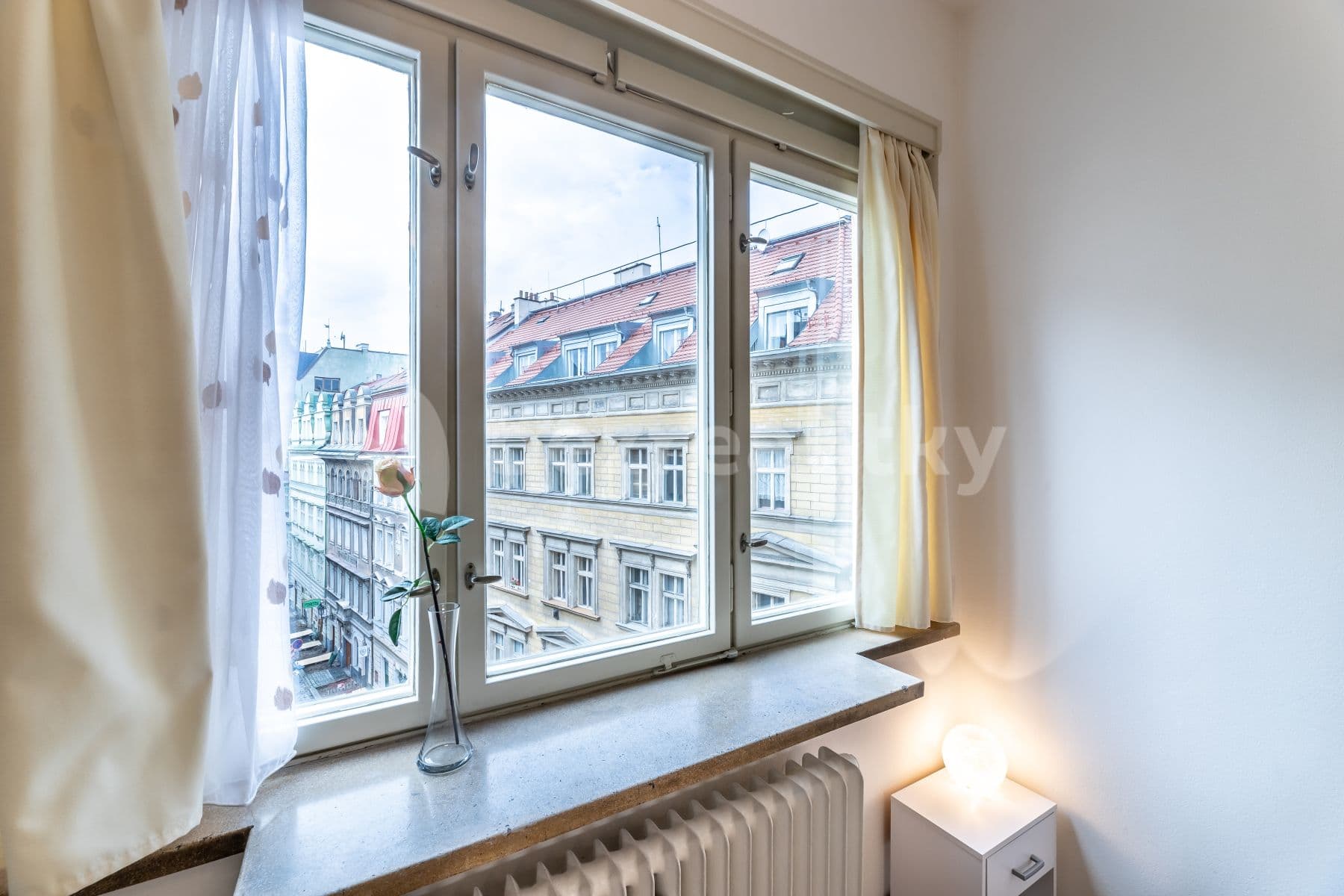 Prenájom bytu 1-izbový 28 m², Revoluční, Praha, Praha Prenájom bytu 1-izbový 28 m², Revoluční, Praha, Praha