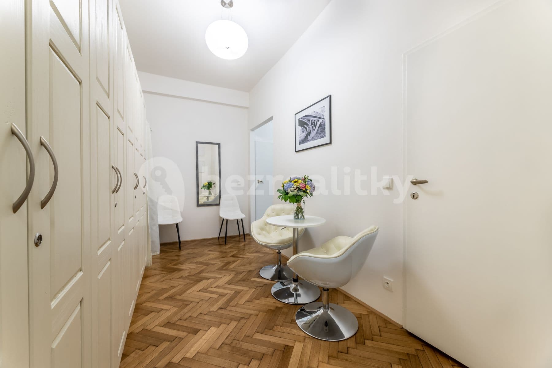 Prenájom bytu 1-izbový 28 m², Revoluční, Praha, Praha Prenájom bytu 1-izbový 28 m², Revoluční, Praha, Praha