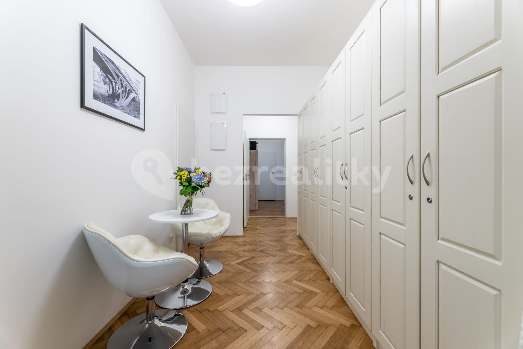 Prenájom bytu 1-izbový 28 m², Revoluční, Praha, Praha Prenájom bytu 1-izbový 28 m², Revoluční, Praha, Praha