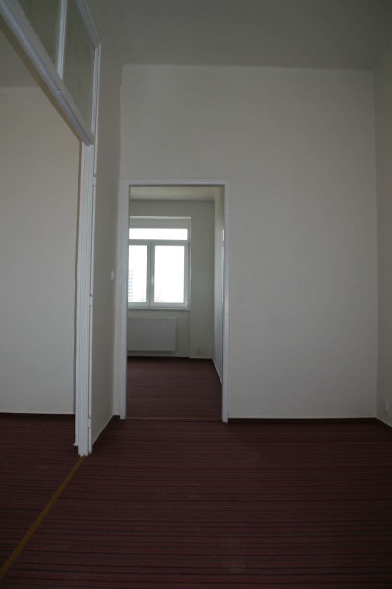 Prenájom bytu 2-izbový 76 m², Na Hřebenech Ii, Praha, Praha Prenájom bytu 2-izbový 76 m², Na Hřebenech Ii, Praha, Praha