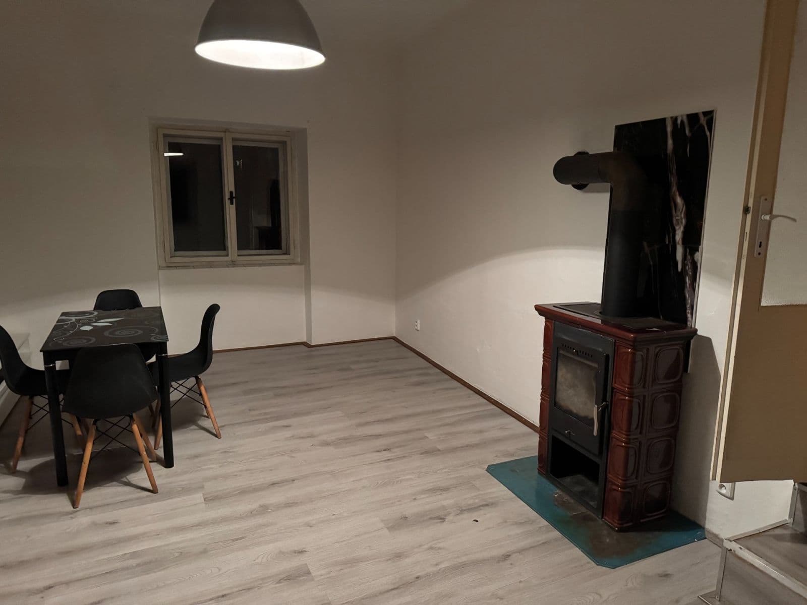 Prenájom bytu 3-izbový 73 m², Rýznerova, Únětice, Středočeský kraj Prenájom bytu 3-izbový 73 m², Rýznerova, Únětice, Středočeský kraj