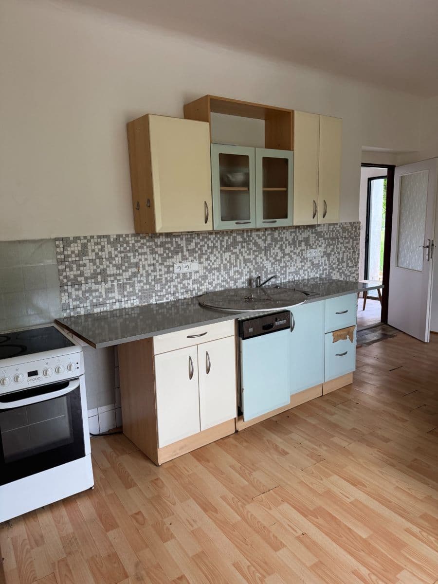 Prenájom bytu 3-izbový 73 m², Rýznerova, Únětice, Středočeský kraj Prenájom bytu 3-izbový 73 m², Rýznerova, Únětice, Středočeský kraj