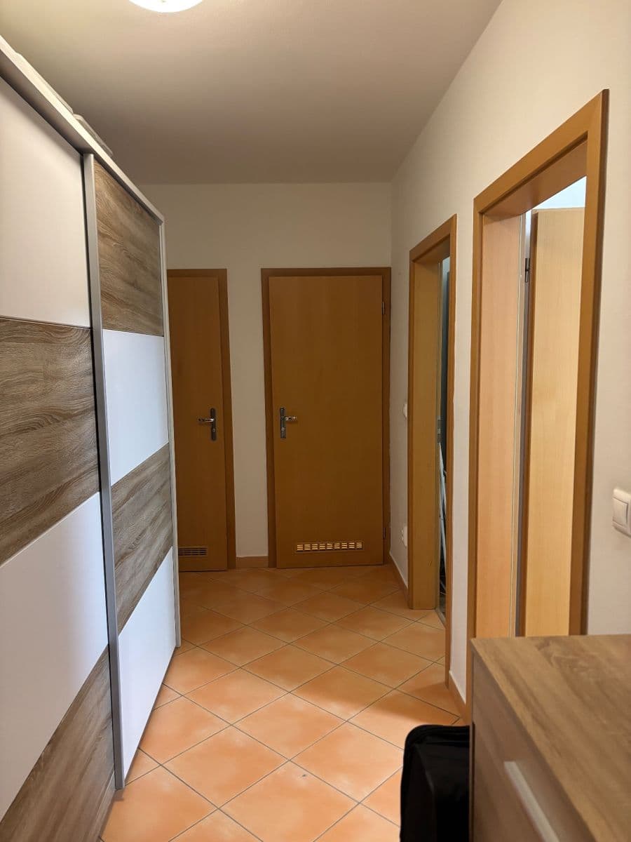 Prenájom bytu 2-izbový 55 m², Kovanecká, Praha, Praha Prenájom bytu 2-izbový 55 m², Kovanecká, Praha, Praha