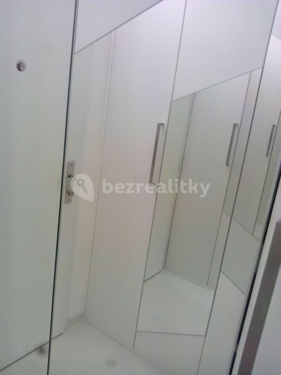 Prenájom bytu Garsoniéra 30 m², Bítovská, Praha, Praha Prenájom bytu Garsoniéra 30 m², Bítovská, Praha, Praha