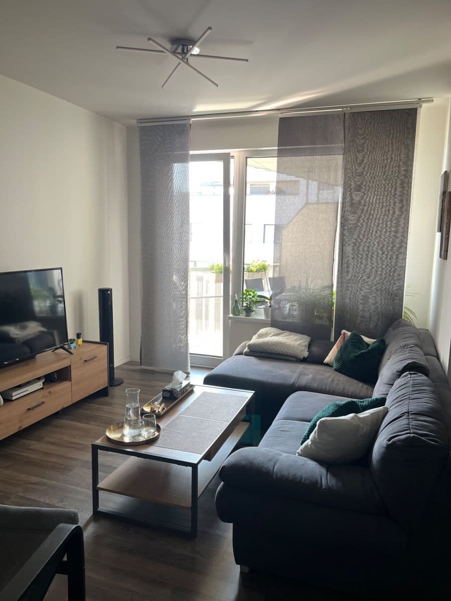 Prenájom bytu 2-izbový 61 m², Zvěřinova, Praha, Praha Prenájom bytu 2-izbový 61 m², Zvěřinova, Praha, Praha