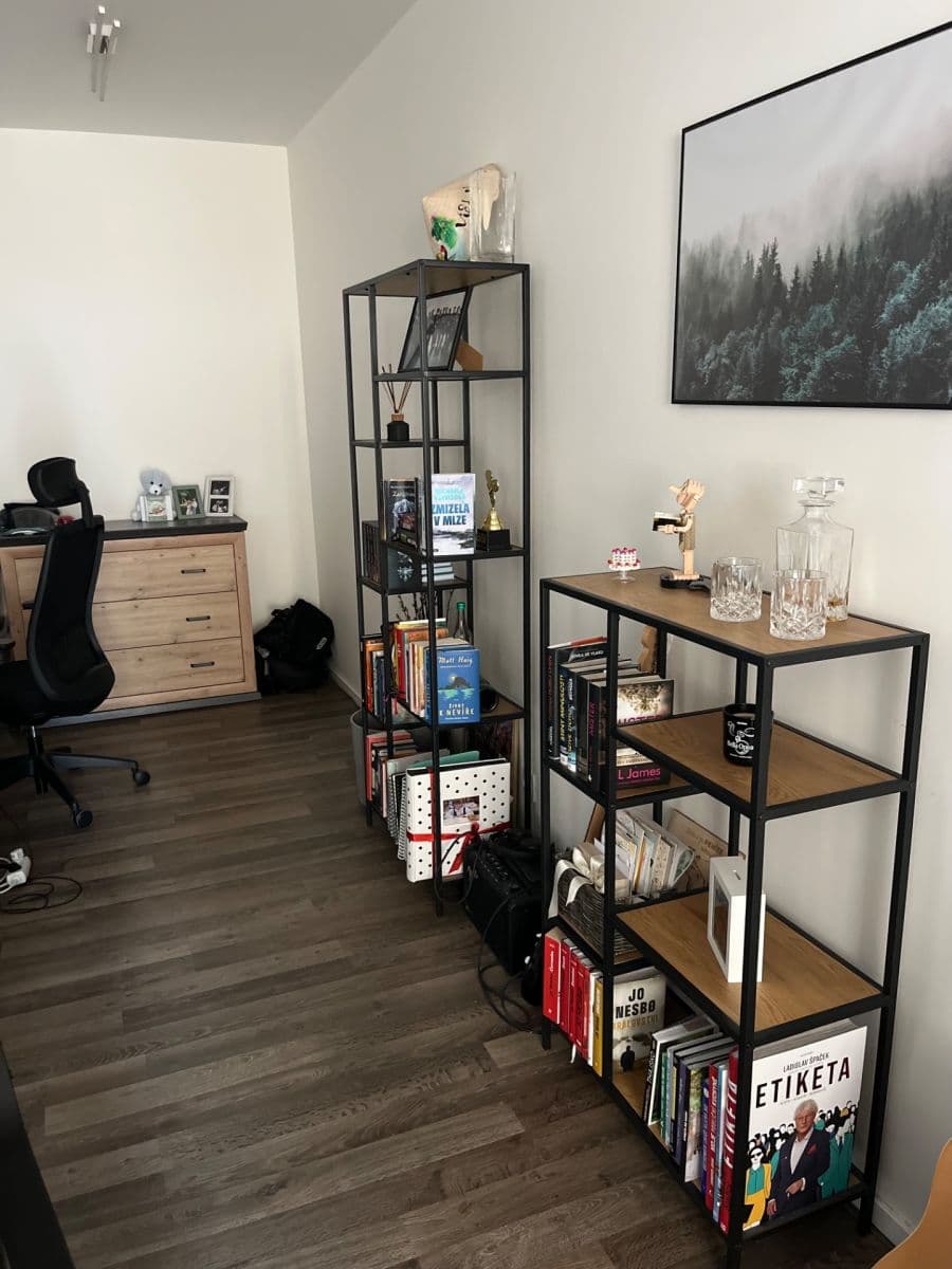Prenájom bytu 2-izbový 61 m², Zvěřinova, Praha, Praha Prenájom bytu 2-izbový 61 m², Zvěřinova, Praha, Praha