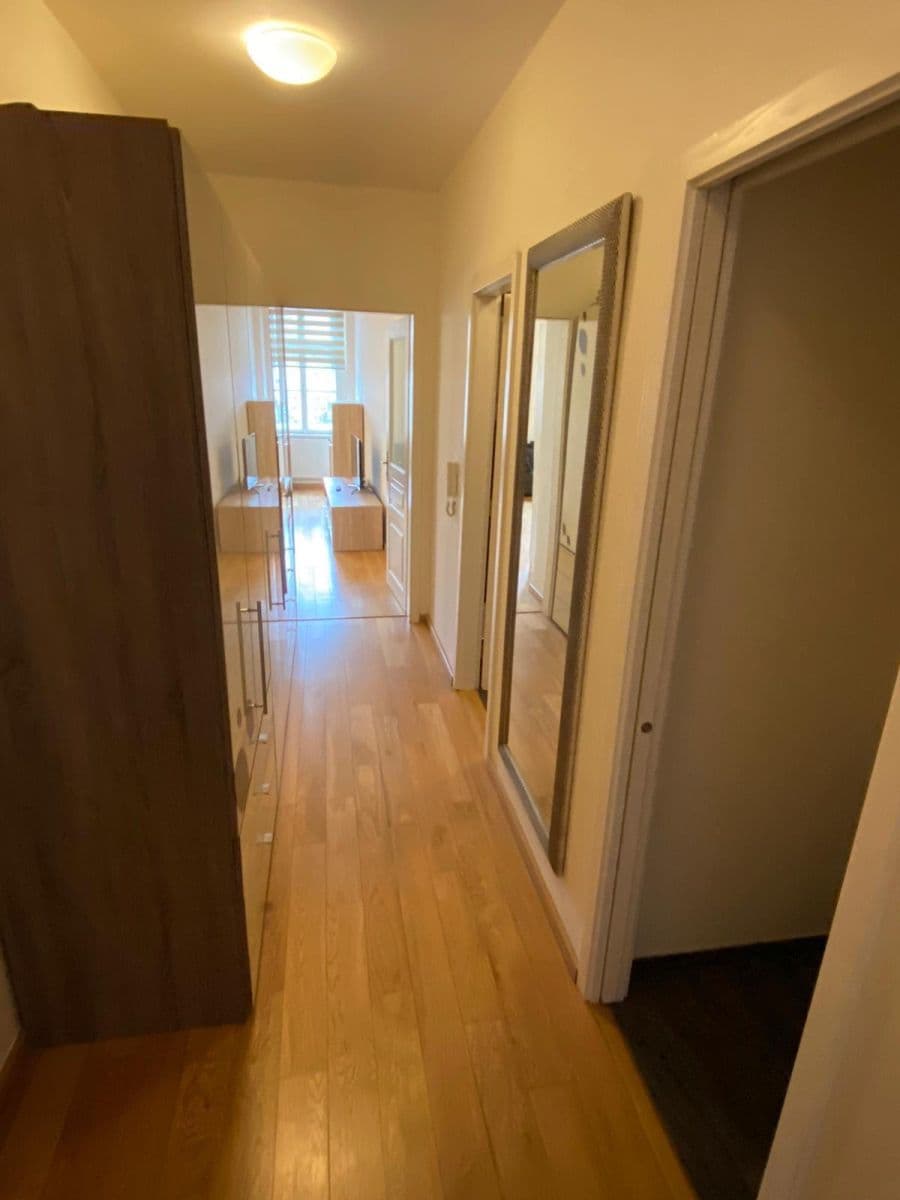 Prenájom bytu 2-izbový 56 m², Elišky Peškové, Praha, Praha Prenájom bytu 2-izbový 56 m², Elišky Peškové, Praha, Praha