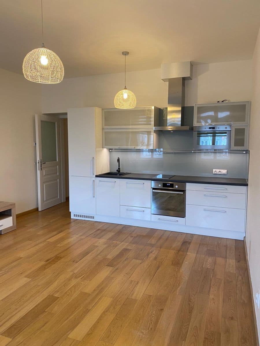 Prenájom bytu 2-izbový 56 m², Elišky Peškové, Praha, Praha Prenájom bytu 2-izbový 56 m², Elišky Peškové, Praha, Praha