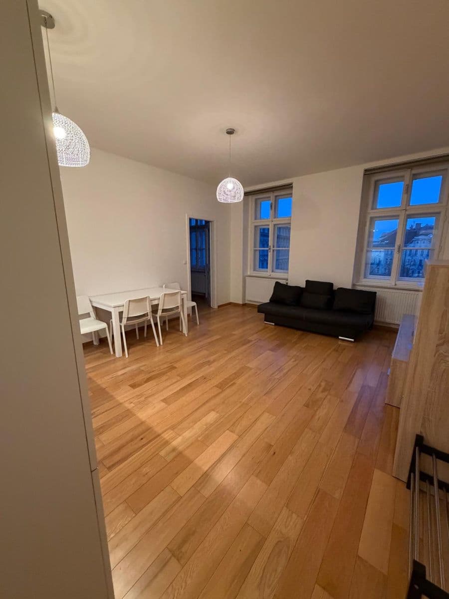 Prenájom bytu 2-izbový 56 m², Elišky Peškové, Praha, Praha Prenájom bytu 2-izbový 56 m², Elišky Peškové, Praha, Praha