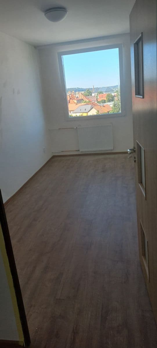 Prenájom bytu 3-izbový 67 m², Rokycanova, Rokycany, Plzeňský kraj Prenájom bytu 3-izbový 67 m², Rokycanova, Rokycany, Plzeňský kraj