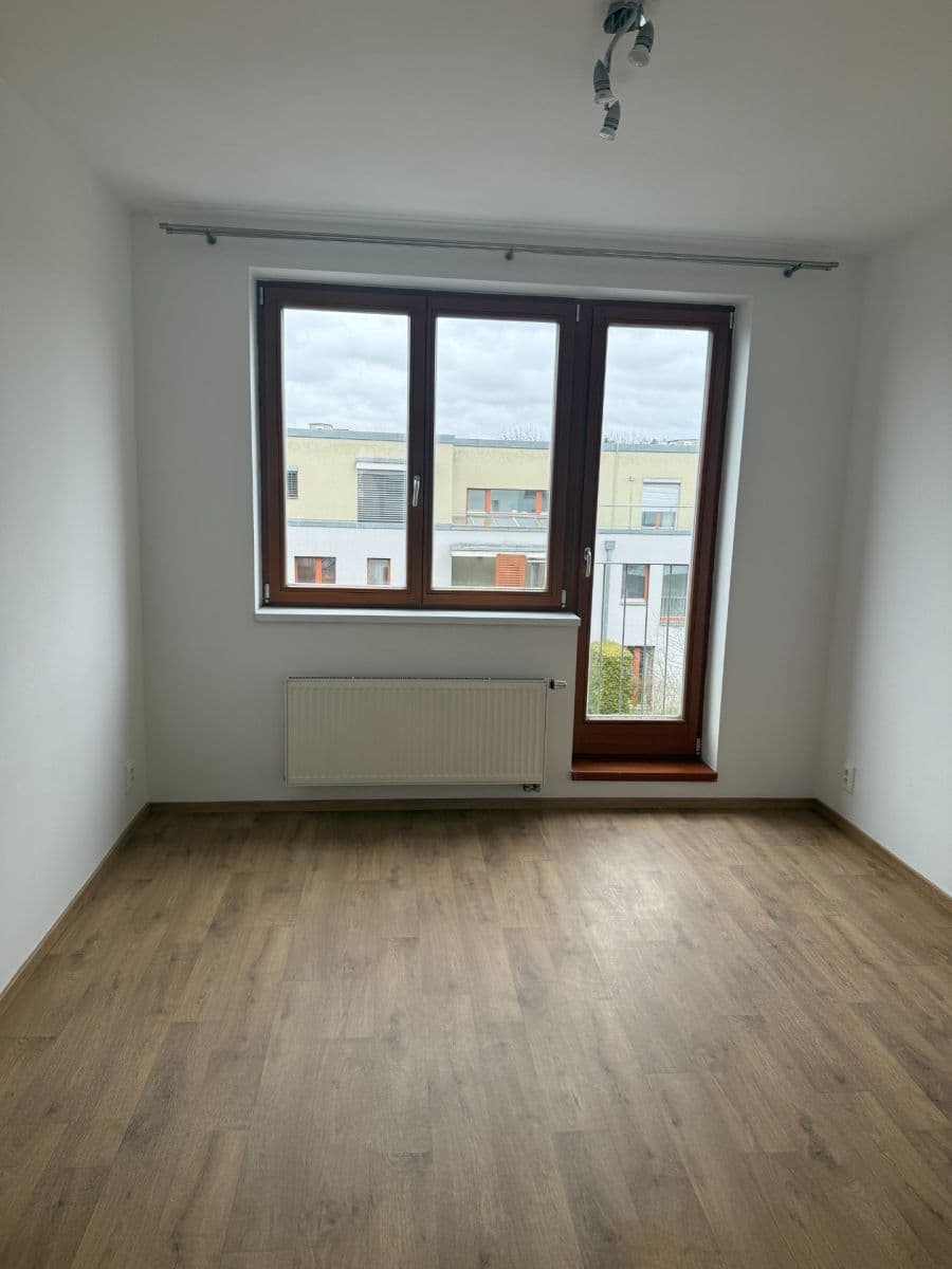 Prenájom bytu 2-izbový 45 m², Neumannova, Praha, Praha Prenájom bytu 2-izbový 45 m², Neumannova, Praha, Praha