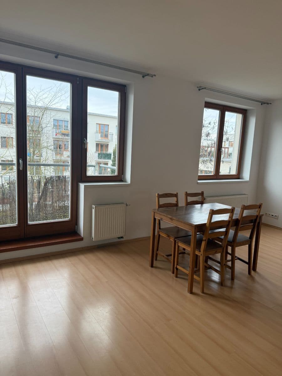 Prenájom bytu 2-izbový 45 m², Neumannova, Praha, Praha Prenájom bytu 2-izbový 45 m², Neumannova, Praha, Praha
