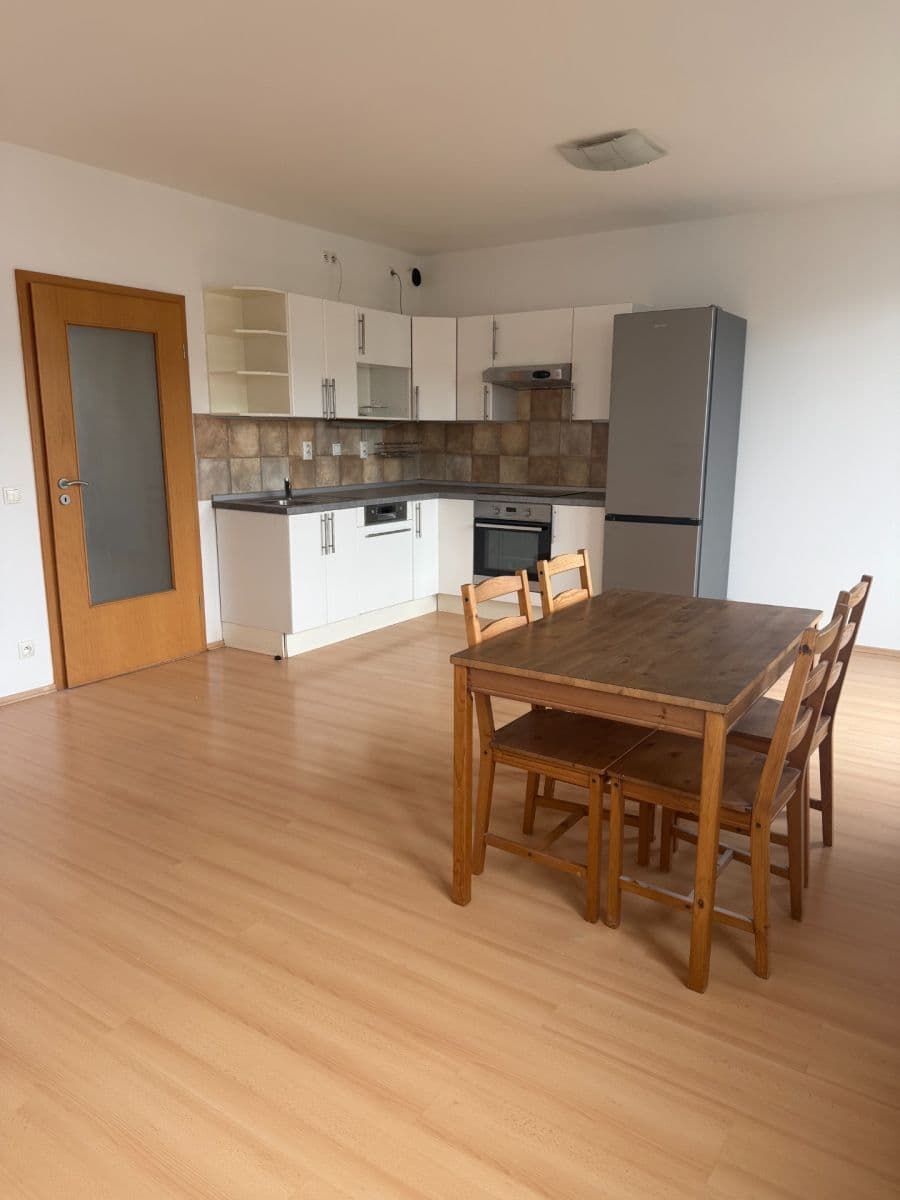 Prenájom bytu 2-izbový 45 m², Neumannova, Praha, Praha Prenájom bytu 2-izbový 45 m², Neumannova, Praha, Praha