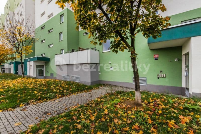 Prenájom bytu 1-izbový 38 m², Hornoměcholupská, Praha, Praha Prenájom bytu 1-izbový 38 m², Hornoměcholupská, Praha, Praha