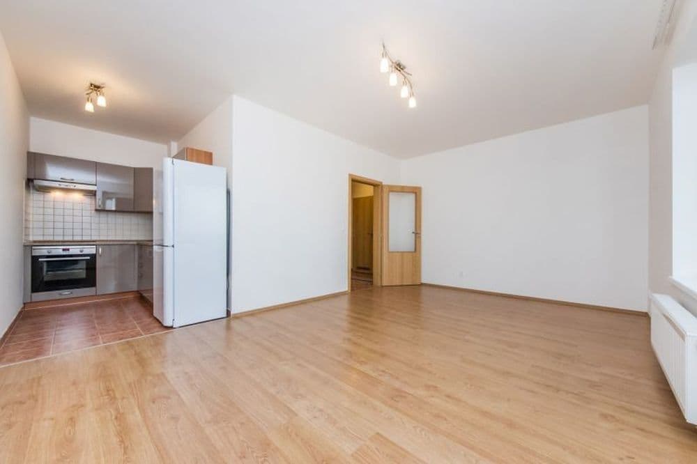 Prenájom bytu 1-izbový 38 m², Hornoměcholupská, Praha, Praha Prenájom bytu 1-izbový 38 m², Hornoměcholupská, Praha, Praha