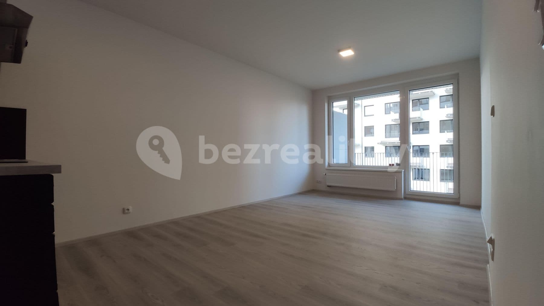 Prenájom bytu 2-izbový 55 m², Hugo Haase, Praha, Praha Prenájom bytu 2-izbový 55 m², Hugo Haase, Praha, Praha