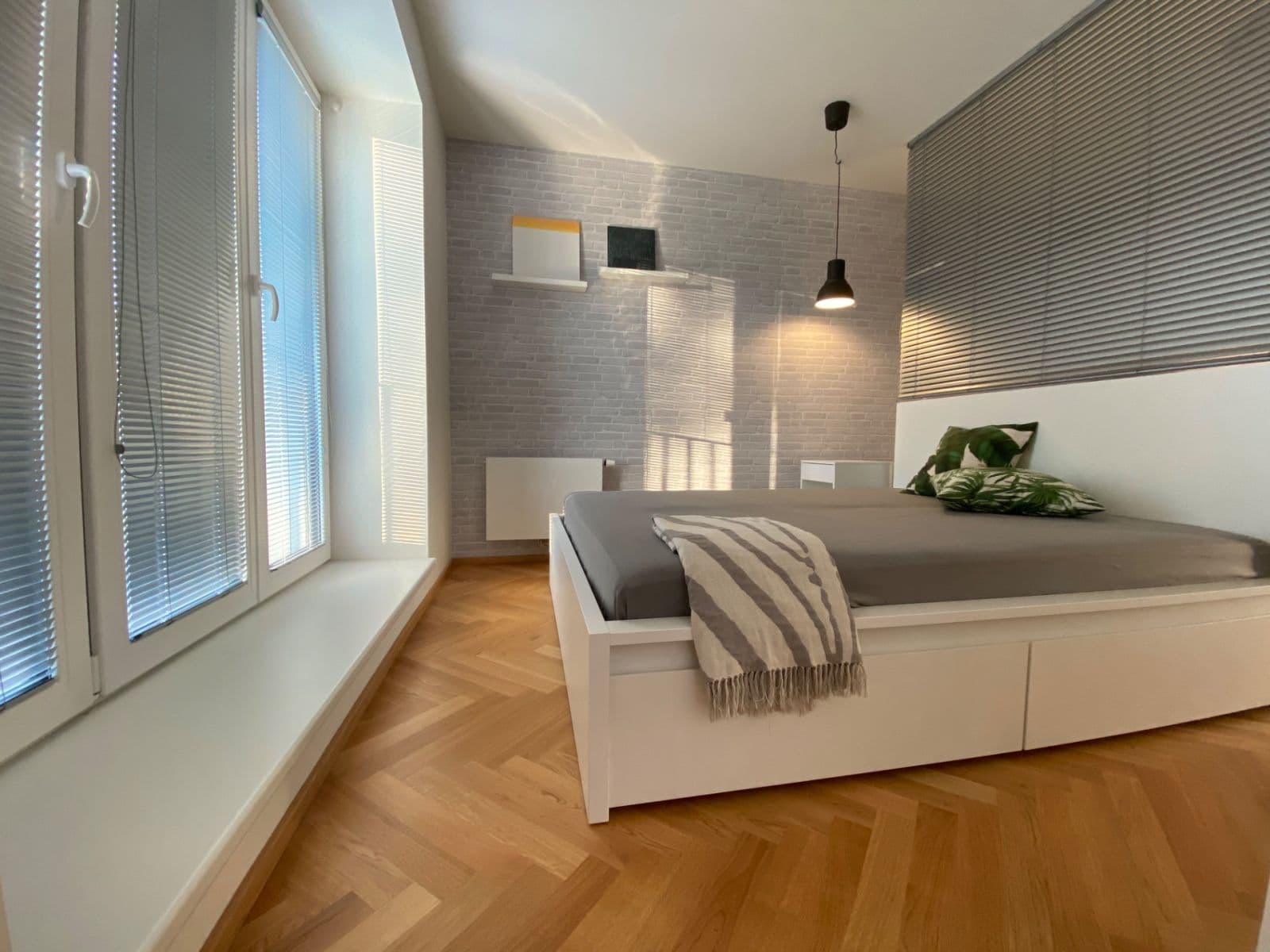 Prenájom bytu 2-izbový 50 m², Nemocniční, Praha, Praha Prenájom bytu 2-izbový 50 m², Nemocniční, Praha, Praha
