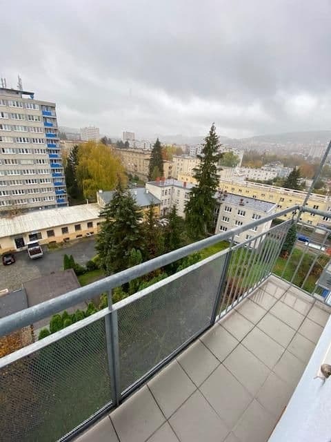 Prenájom bytu 2-izbový 67 m², Beckovská, Zlín, Zlínský kraj Prenájom bytu 2-izbový 67 m², Beckovská, Zlín, Zlínský kraj