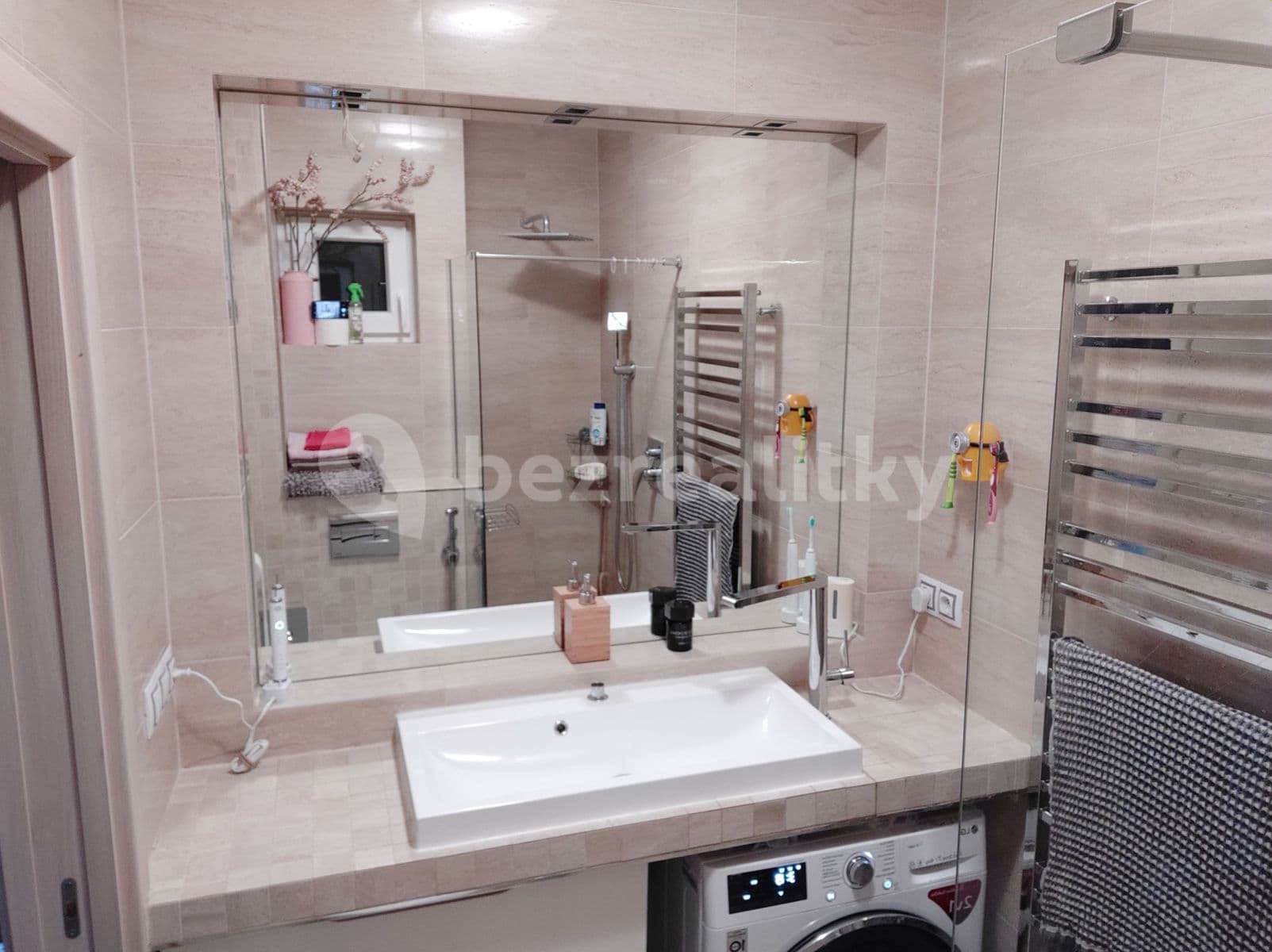 Prenájom bytu 2-izbový 50 m², Podolská, Praha, Praha Prenájom bytu 2-izbový 50 m², Podolská, Praha, Praha