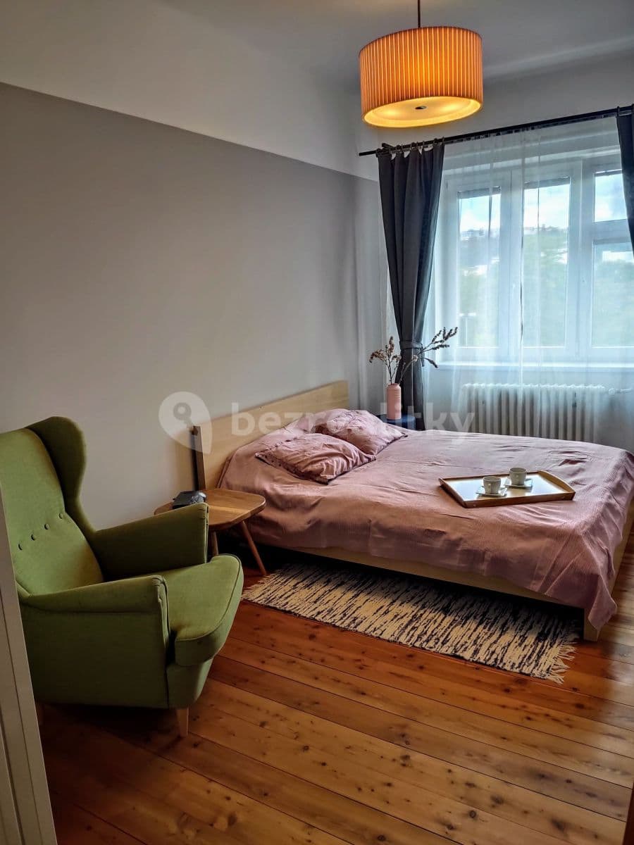 Prenájom bytu 2-izbový 50 m², Podolská, Praha, Praha Prenájom bytu 2-izbový 50 m², Podolská, Praha, Praha