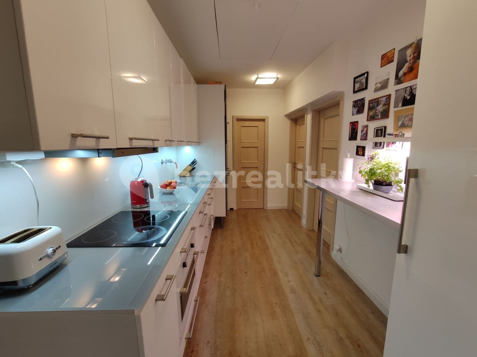 Prenájom bytu 2-izbový 50 m², Podolská, Praha, Praha Prenájom bytu 2-izbový 50 m², Podolská, Praha, Praha