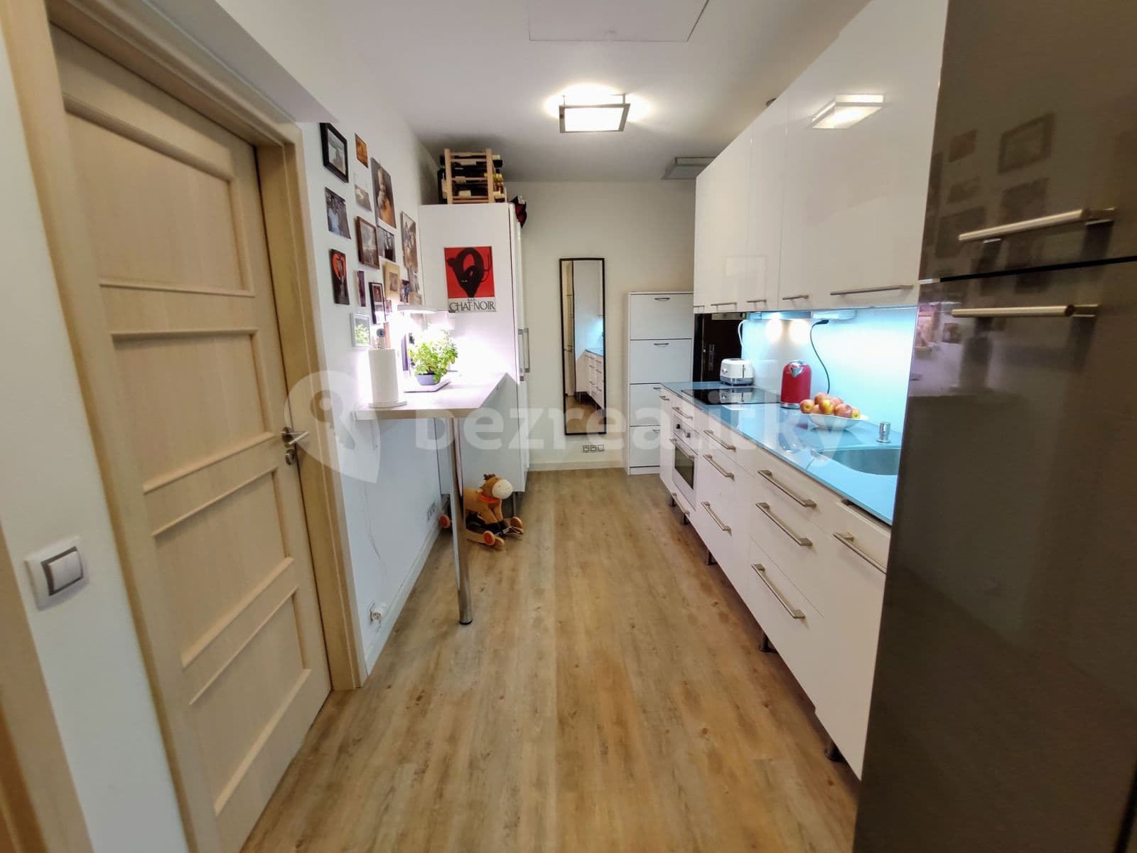Prenájom bytu 2-izbový 50 m², Podolská, Praha, Praha Prenájom bytu 2-izbový 50 m², Podolská, Praha, Praha