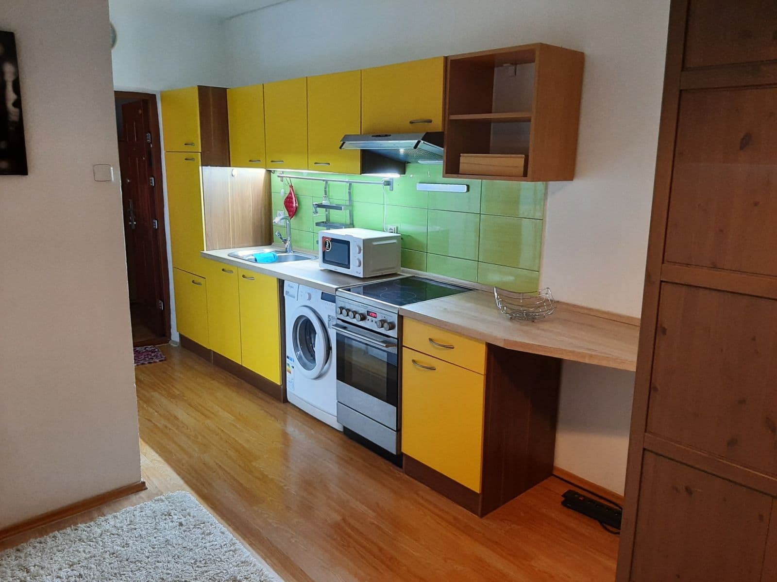 Prenájom bytu Garsoniéra 28 m², Vilová, Petržalka, Bratislavský kraj Prenájom bytu Garsoniéra 28 m², Vilová, Petržalka, Bratislavský kraj