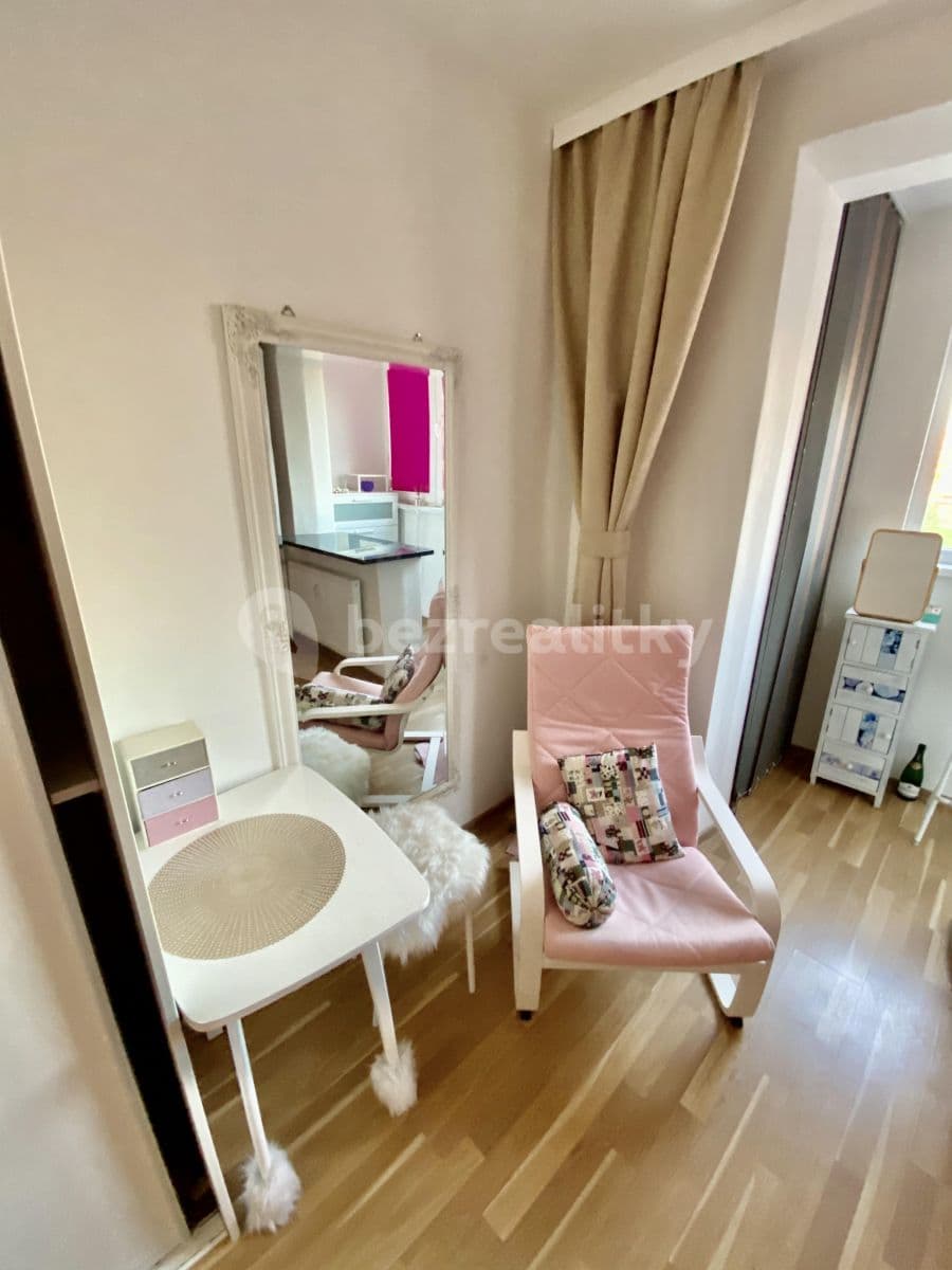 Prenájom bytu Garsoniéra 23 m², Vilová, Petržalka, Bratislavský kraj Prenájom bytu Garsoniéra 23 m², Vilová, Petržalka, Bratislavský kraj