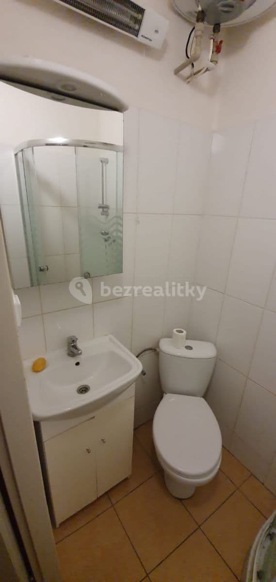 Prenájom bytu 1-izbový 34 m², Jagellonská, Praha, Praha Prenájom bytu 1-izbový 34 m², Jagellonská, Praha, Praha