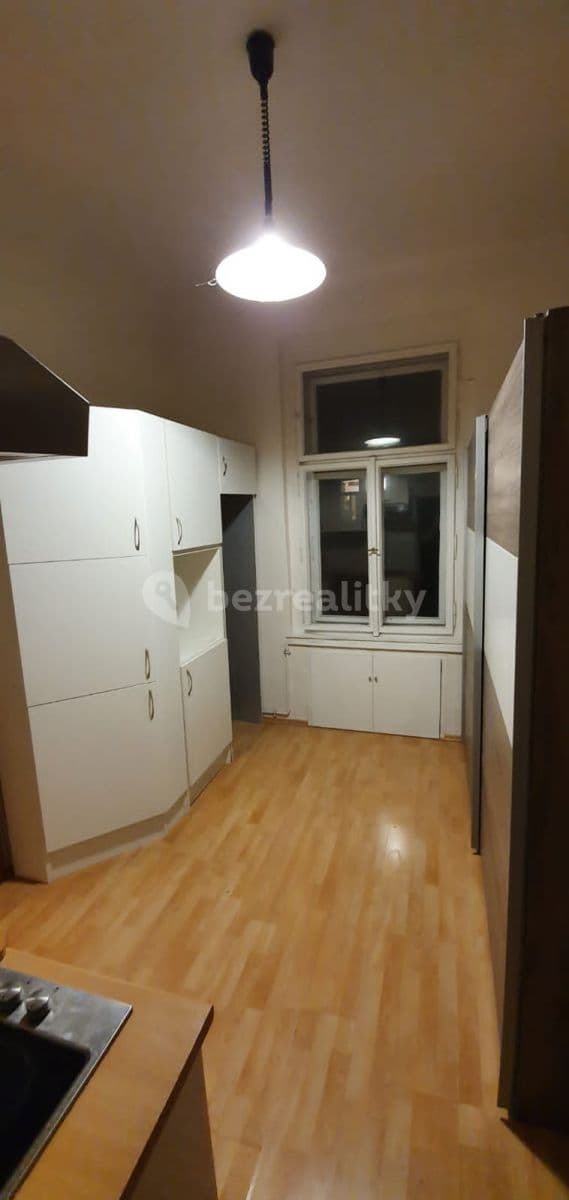 Prenájom bytu 1-izbový 34 m², Jagellonská, Praha, Praha Prenájom bytu 1-izbový 34 m², Jagellonská, Praha, Praha