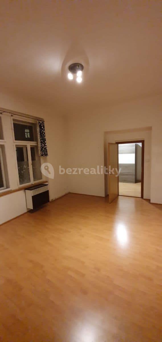 Prenájom bytu 1-izbový 34 m², Jagellonská, Praha, Praha Prenájom bytu 1-izbový 34 m², Jagellonská, Praha, Praha