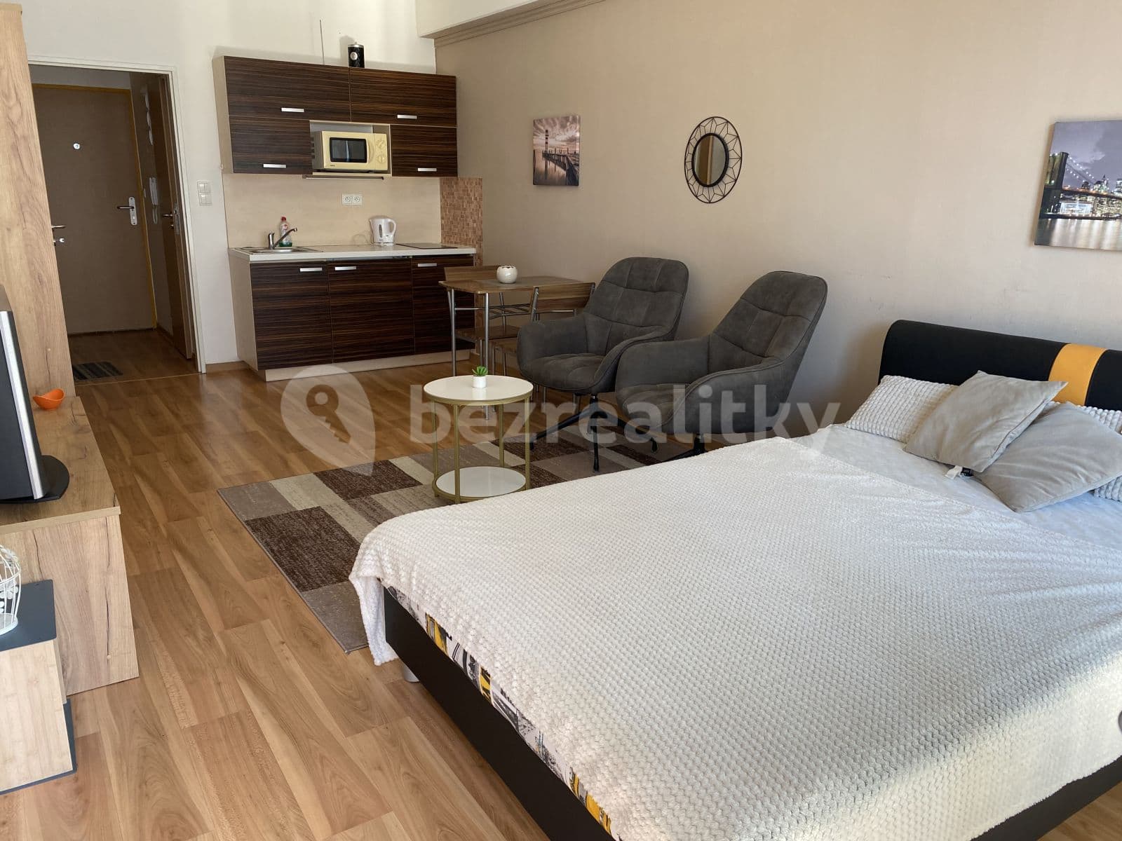 Prenájom bytu 1-izbový 32 m², Kavaleristů, Olomouc, Olomoucký kraj Prenájom bytu 1-izbový 32 m², Kavaleristů, Olomouc, Olomoucký kraj