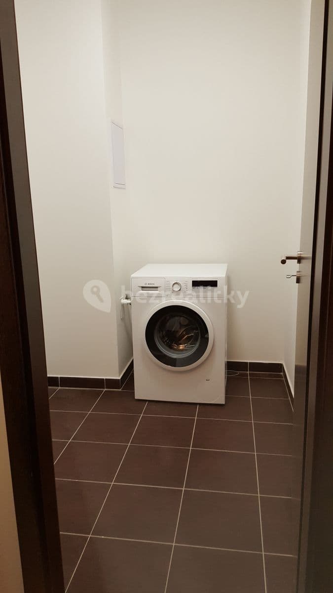 Prenájom bytu 2-izbový 61 m², Antonína Petrofa, Hradec Králové, Královéhradecký kraj Prenájom bytu 2-izbový 61 m², Antonína Petrofa, Hradec Králové, Královéhradecký kraj