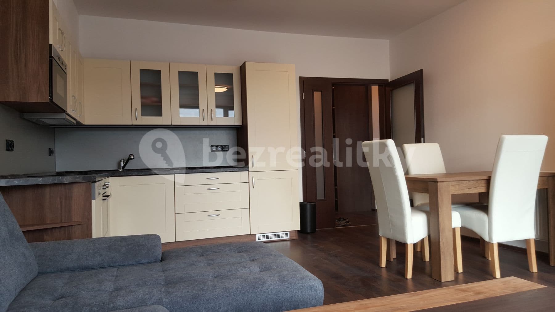 Prenájom bytu 2-izbový 61 m², Antonína Petrofa, Hradec Králové, Královéhradecký kraj Prenájom bytu 2-izbový 61 m², Antonína Petrofa, Hradec Králové, Královéhradecký kraj