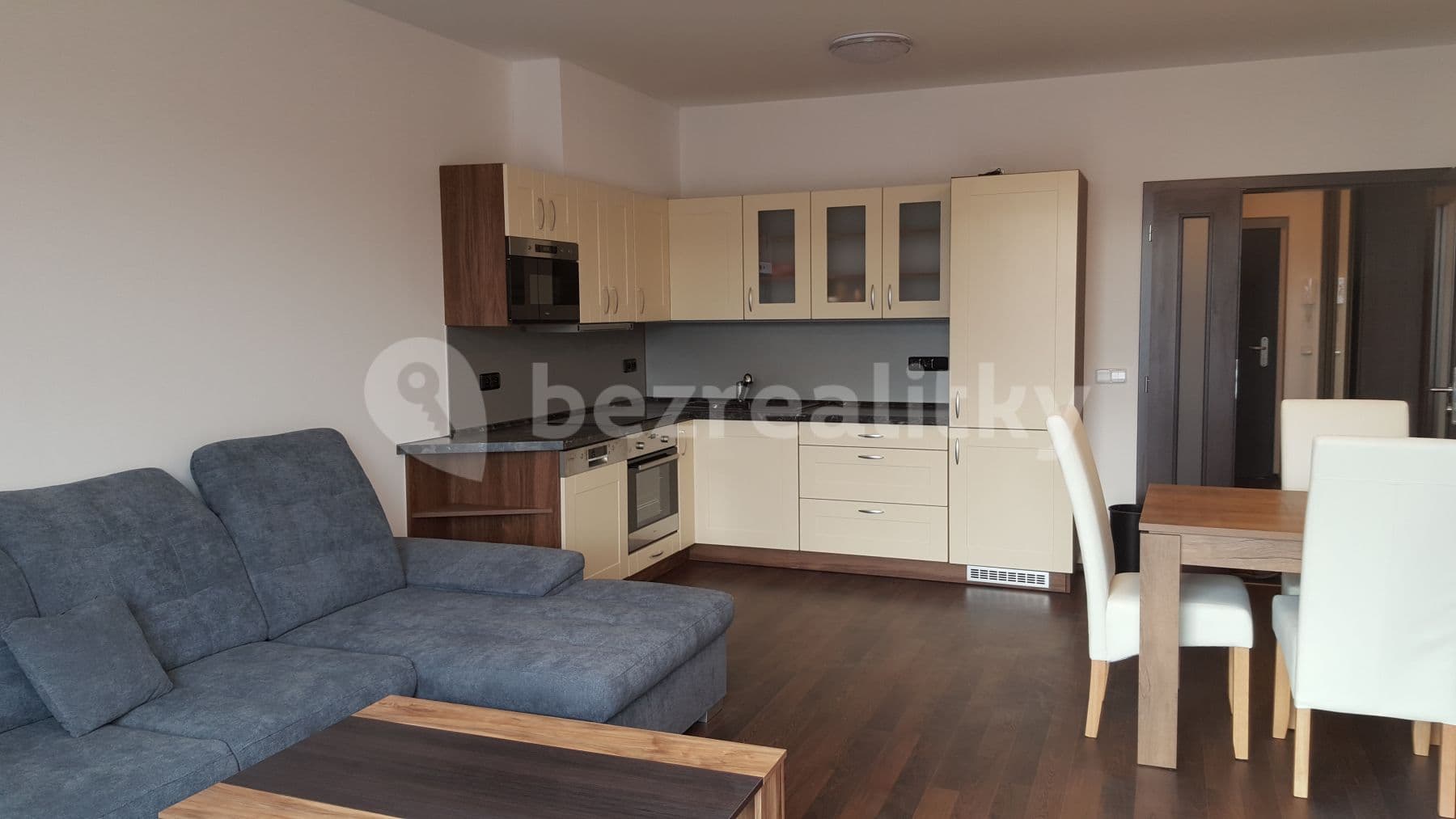 Prenájom bytu 2-izbový 61 m², Antonína Petrofa, Hradec Králové, Královéhradecký kraj Prenájom bytu 2-izbový 61 m², Antonína Petrofa, Hradec Králové, Královéhradecký kraj