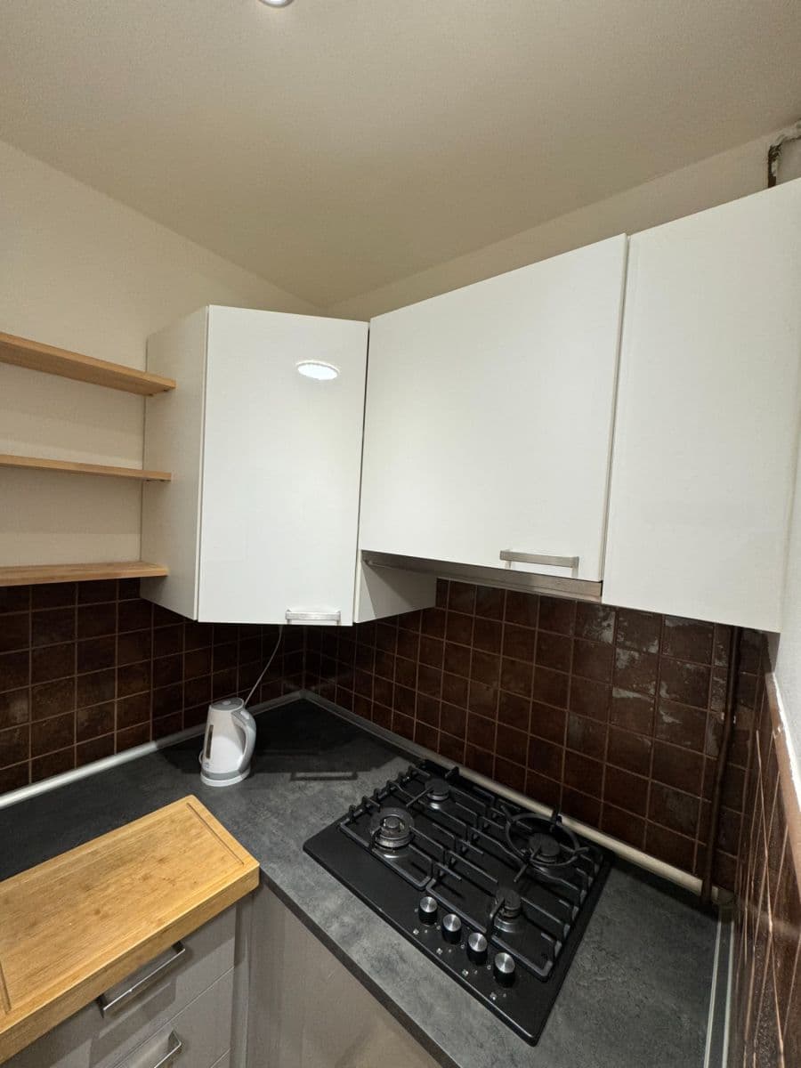 Prenájom bytu 1-izbový 34 m², Jana Želivského, Praha, Praha Prenájom bytu 1-izbový 34 m², Jana Želivského, Praha, Praha