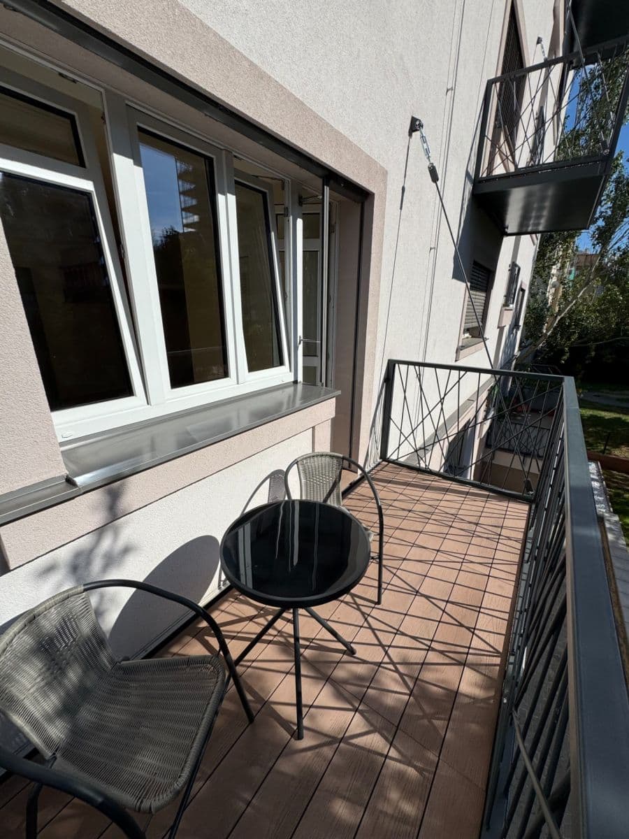 Prenájom bytu 1-izbový 34 m², Jana Želivského, Praha, Praha Prenájom bytu 1-izbový 34 m², Jana Želivského, Praha, Praha